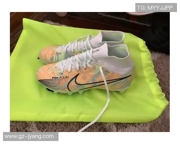 揭秘足球明星们的假鞋穿搭背后故事与真相