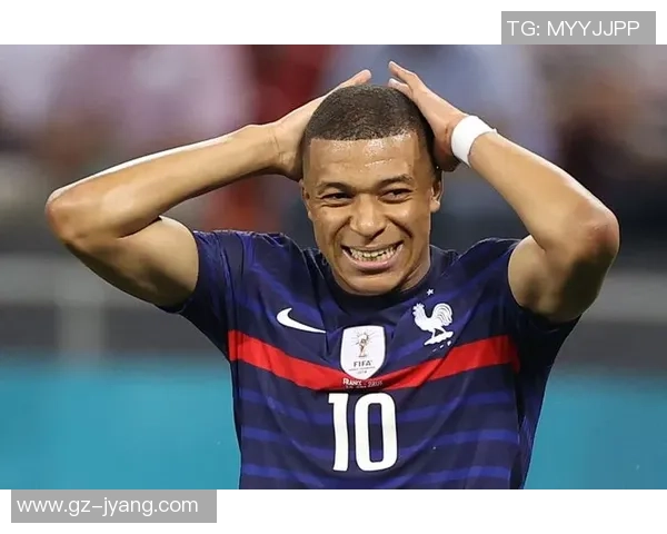 时尚运动风潮足球明星服套装男士专属打造尽显魅力与活力